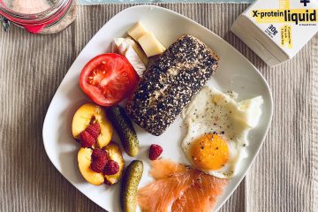 besin desteği, supplement, sağlıklı beslenme, yumurta, protein, öğün, tabak, domates