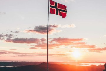Norveç, norway, norveç somonu, norveç bayrağı, huzur, akşam, yürüyüş, gün batımı, sunset