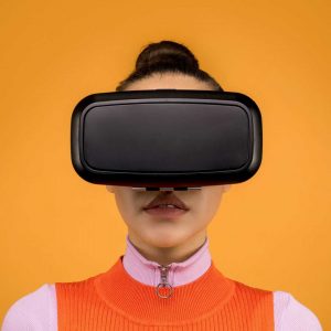 VR teknolojisi, sanal gerçeklik, virtual reality, turuncu, kadın