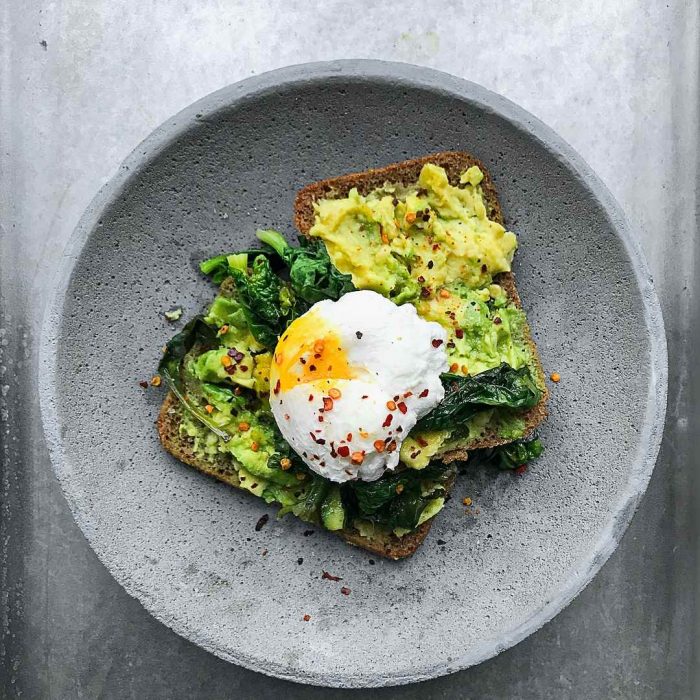 haşlanmış yumurtalı avokadolu ekmek, snack, atıştırmalık, ana öğün, pratik yemekler