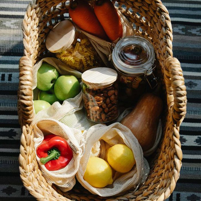 piknik sepeti, sağlıklı beslenme, sepet, kır gezisi, kırmızı biber, limon, alışveriş, organik beslenme